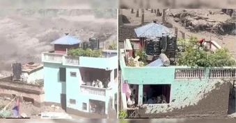 Ngôi nhà đứng vững giữa lũ quét như sóng thần ở Nepal