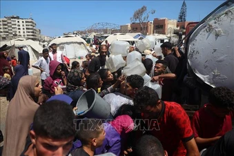 Người dân Dải Gaza thiếu nước trầm trọng