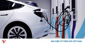 Người tiêu dùng muốn tăng cường biện pháp bảo vệ quyền lợi người sử dụng ô tô điện
