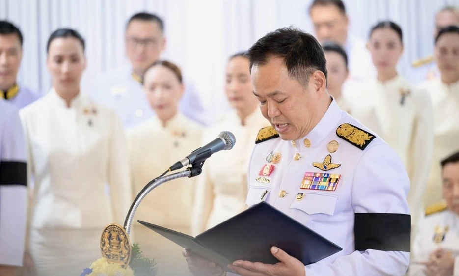 Nhà Vua Thái Lan phê chuẩn Nội các mới do Thủ tướng Anutin Charnvirakul lãnh đạo Nhà Vua Thái Lan phê chuẩn Nội các mới do Thủ tướng Anutin Charnvirakul lãnh đạo