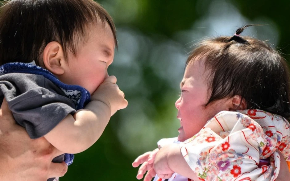 Nhật Bản đối mặt mùa hè 'nóng đổ lửa', 40°C là... thường thôi Nhật Bản đối mặt mùa hè 'nóng đổ lửa', 40°C là... thường thôi