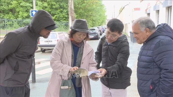 'Nhịp cầu nhỏ' lưu giữ ký ức về Chủ tịch Hồ Chí Minh tại Pháp 'Nhịp cầu nhỏ' lưu giữ ký ức về Chủ tịch Hồ Chí Minh tại Pháp