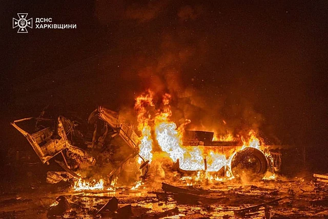 Nổ rung chuyển Zaporizhzhia, tên lửa lao vào căn cứ bí mật Ukraine – Nga tung siêu vũ khí lần đầu lộ diện sau 4 năm