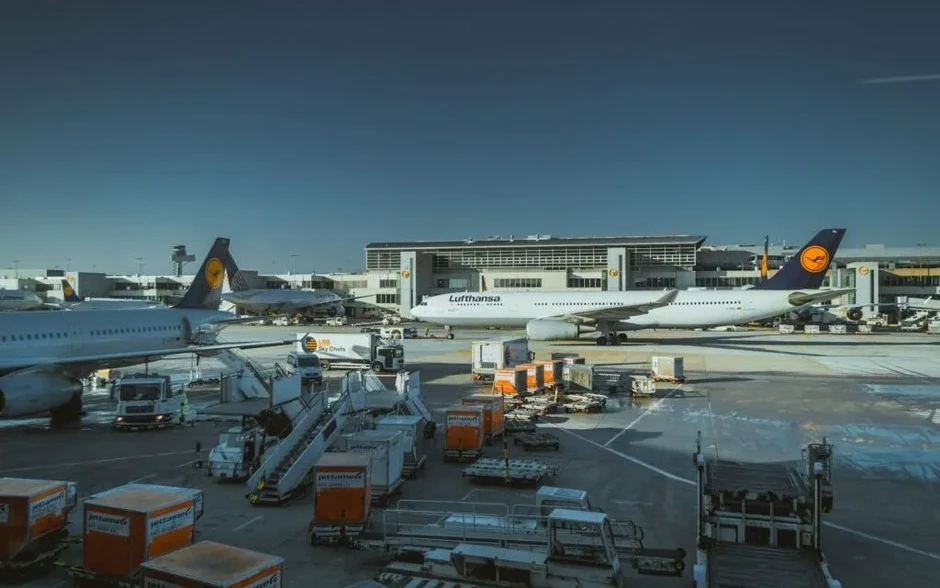 Nổ súng gần sân bay Frankfurt, ít nhất 2 người tử vong Nổ súng gần sân bay Frankfurt, ít nhất 2 người tử vong