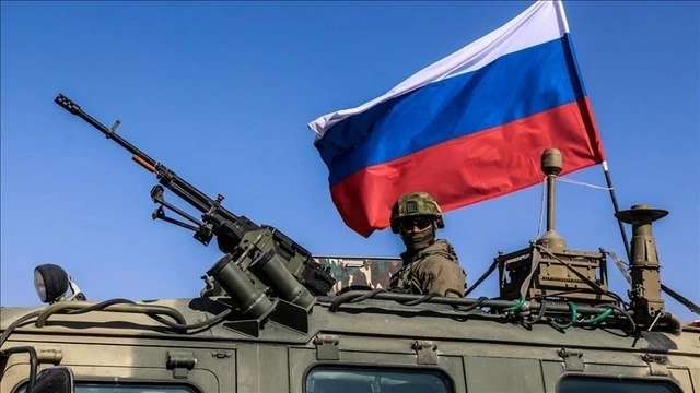 NÓNG: Ông Putin tuyên bố chỉ còn 10.5km trước giờ G, 2 vạn quân Kiev rời bỏ hàng ngũ – Cờ Nga đã cắm giữa Konstantinovka NÓNG: Ông Putin tuyên bố chỉ còn 10.5km trước giờ G, 2 vạn quân Kiev rời bỏ hàng ngũ – Cờ Nga đã cắm giữa Konstantinovka