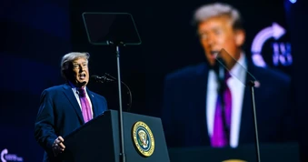 NÓNG: Ông Trump gia hạn ngừng bắn với Iran