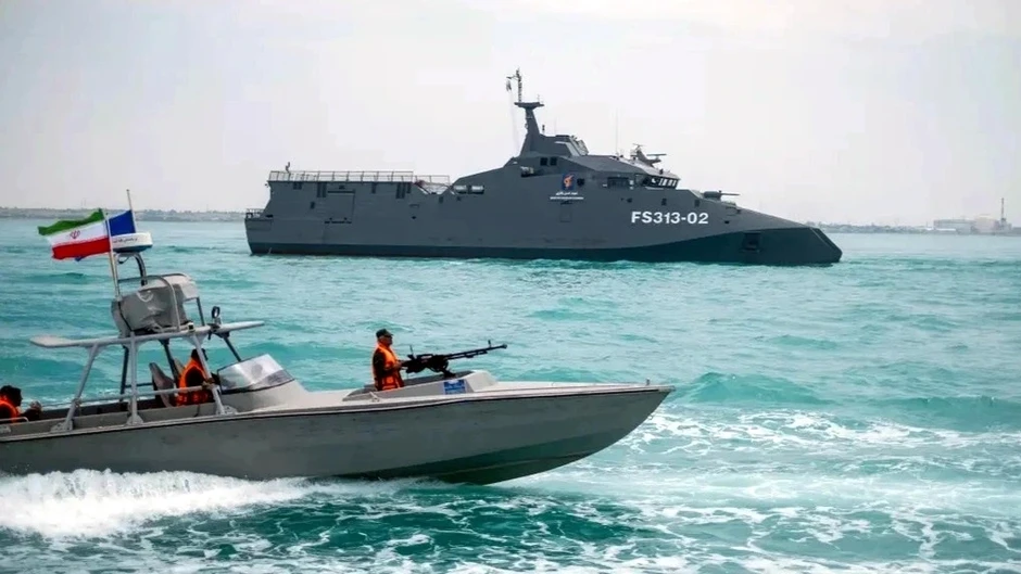 Nóng thế giới 5/5: Iran cảnh báo tấn công nếu quân Mỹ tiến vào eo biển Hormuz