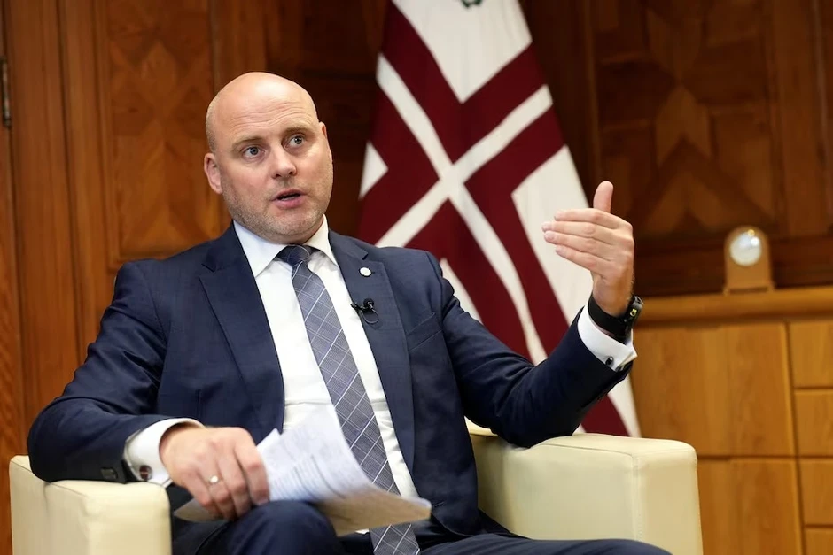 Nóng thế giới hôm nay 19/8: Latvia yêu cầu EU bù đắp khi cắt giảm quan hệ với Nga Nóng thế giới hôm nay 19/8: Latvia yêu cầu EU bù đắp khi cắt giảm quan hệ với Nga