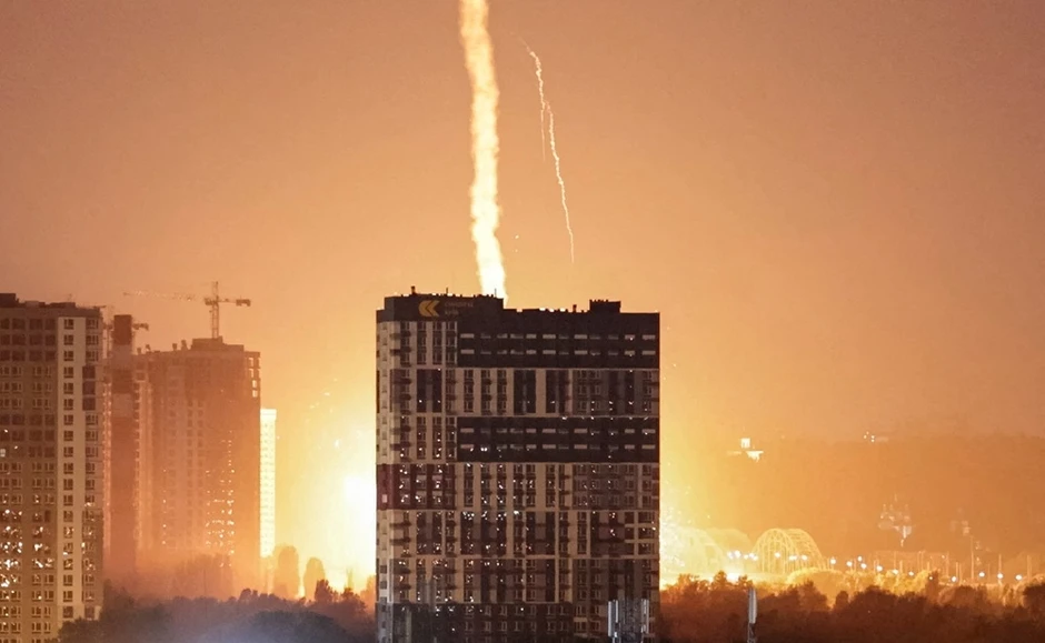 Nóng thế giới ngày 9/7: Mỹ nối lại không kích, Iran thề giáng trả thảm khốc Nóng thế giới ngày 9/7: Mỹ nối lại không kích, Iran thề giáng trả thảm khốc