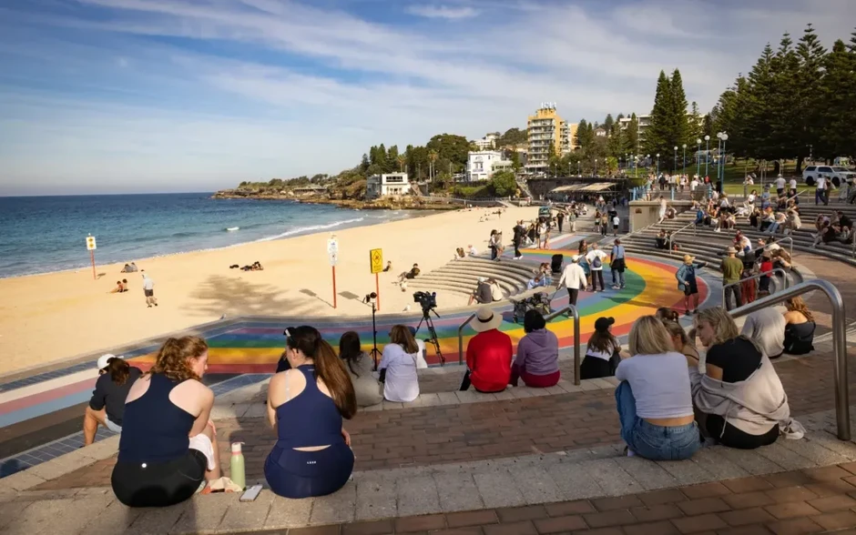 Nữ du khách nguy kịch sau khi bị cá mập tấn công tại Sydney Nữ du khách nguy kịch sau khi bị cá mập tấn công tại Sydney