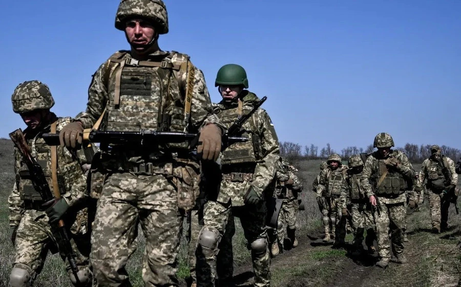 Nửa triệu quân Ukraine như muối bỏ bể trên chiến tuyến 1.200km Nửa triệu quân Ukraine như muối bỏ bể trên chiến tuyến 1.200km