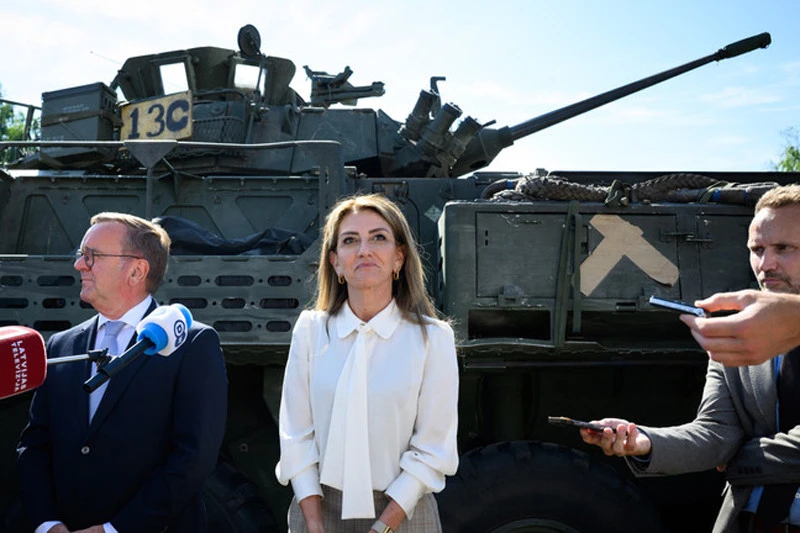 Nước thuộc NATO khẳng định không còn vũ khí để viện trợ cho Ukraine Nước thuộc NATO khẳng định không còn vũ khí để viện trợ cho Ukraine