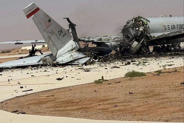 NYP: Máy bay Mỹ vỡ đôi sau đòn của Iran – TT Trump nhắm thẳng "1 thứ hiếm", hé mở cuộc đột kích nguy hiểm nhất lịch sử NYP: Máy bay Mỹ vỡ đôi sau đòn của Iran – TT Trump nhắm thẳng "1 thứ hiếm", hé mở cuộc đột kích nguy hiểm nhất lịch sử