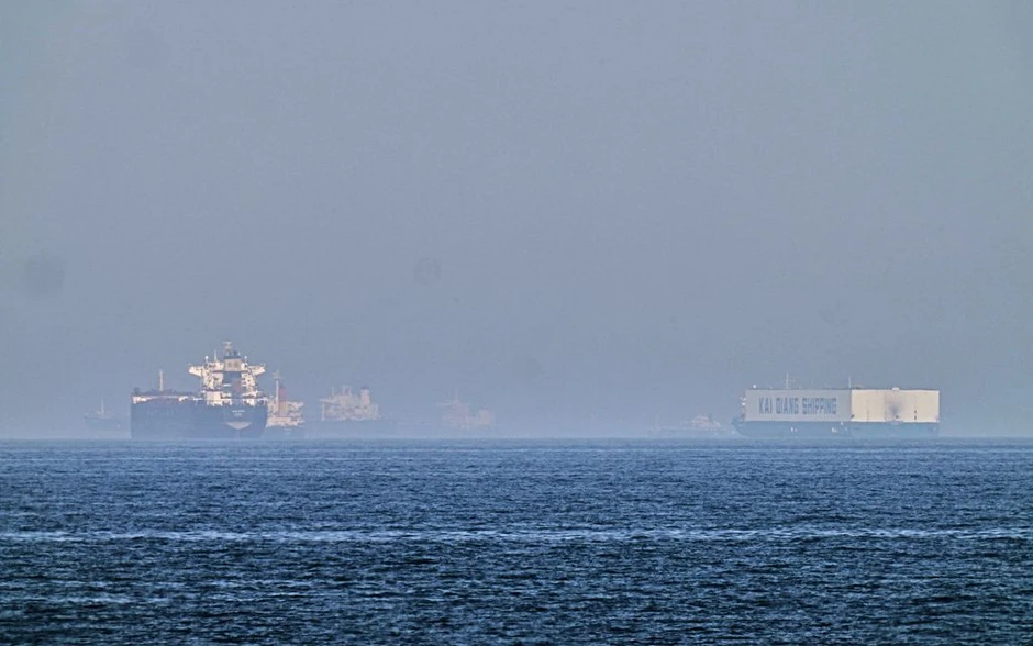 Oman và Iran tiếp tục đàm phán về quản lý tại eo biển Hormuz Oman và Iran tiếp tục đàm phán về quản lý tại eo biển Hormuz