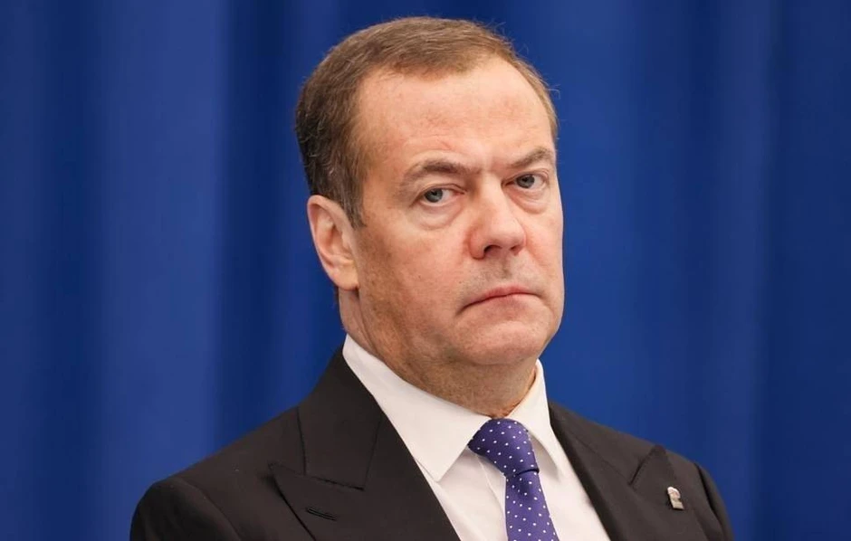 Ông Dmitry Medvedev phát tín hiệu cứng rắn nhằm vào Ukraine Ông Dmitry Medvedev phát tín hiệu cứng rắn nhằm vào Ukraine