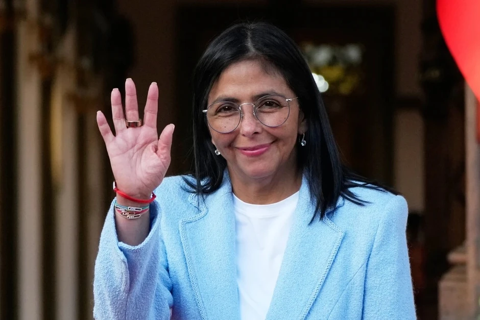 Ông Donald Trump nói về "bang thứ 51", tổng thống lâm thời Venezuela phản ứng cứng rắn Ông Donald Trump nói về "bang thứ 51", tổng thống lâm thời Venezuela phản ứng cứng rắn