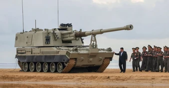 Ông Kim Jong-un cảnh báo đối thủ về sức mạnh vũ khí Triều Tiên