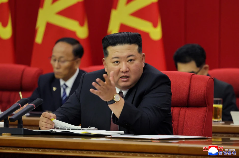 Ông Kim Jong-un lệnh tăng cường sức mạnh vũ khí hạt nhân Triều Tiên Ông Kim Jong-un lệnh tăng cường sức mạnh vũ khí hạt nhân Triều Tiên
