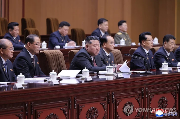 Ông Kim Jong Un tái đắc cử Chủ tịch Ủy ban Quốc vụ Triều Tiên Ông Kim Jong Un tái đắc cử Chủ tịch Ủy ban Quốc vụ Triều Tiên