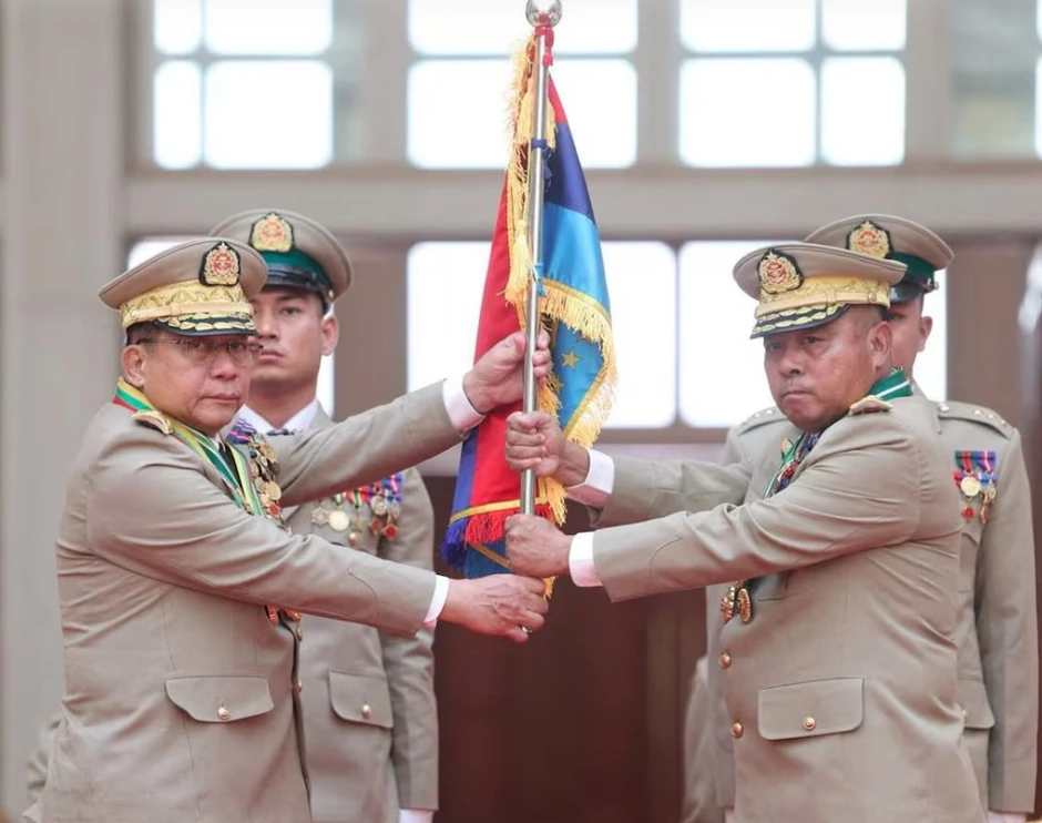 Ông Min Aung Hlaing rời cương vị Tổng tư lệnh các lực lượng vũ trang Myanmar Ông Min Aung Hlaing rời cương vị Tổng tư lệnh các lực lượng vũ trang Myanmar
