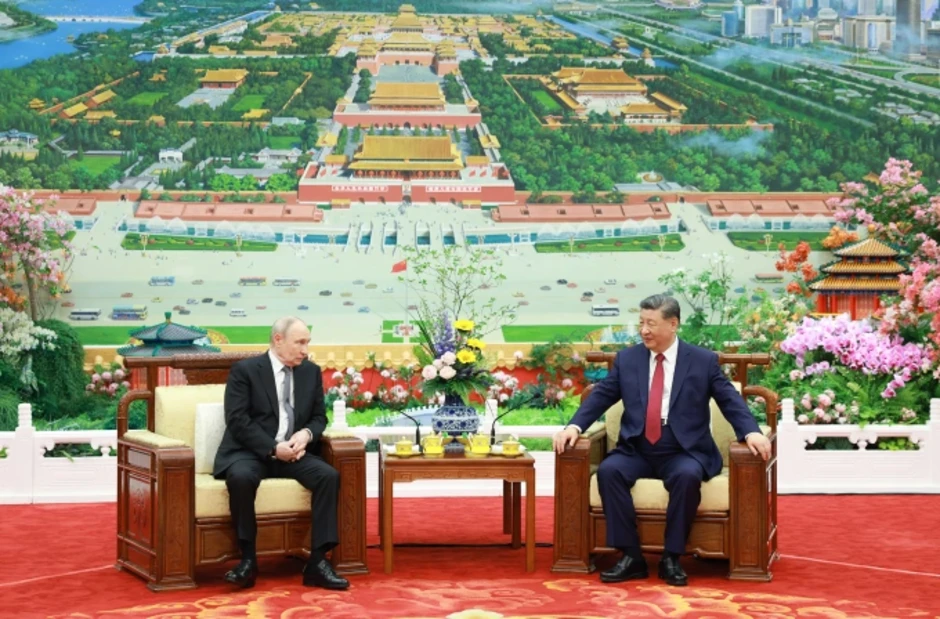 Ông Tập và ông Putin thưởng trà, bàn về 'những vấn đề quan trọng nhất' Ông Tập và ông Putin thưởng trà, bàn về 'những vấn đề quan trọng nhất'