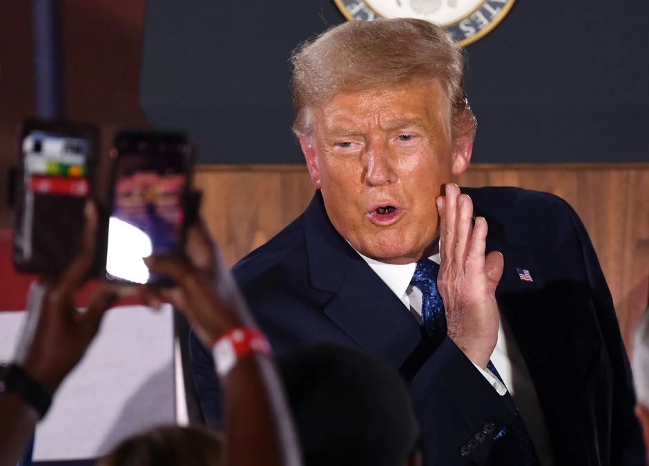 Ông Trump ẩn ý “điều bất ngờ” trong cuộc xung đột Iran sau 2 ngày nữa Ông Trump ẩn ý “điều bất ngờ” trong cuộc xung đột Iran sau 2 ngày nữa
