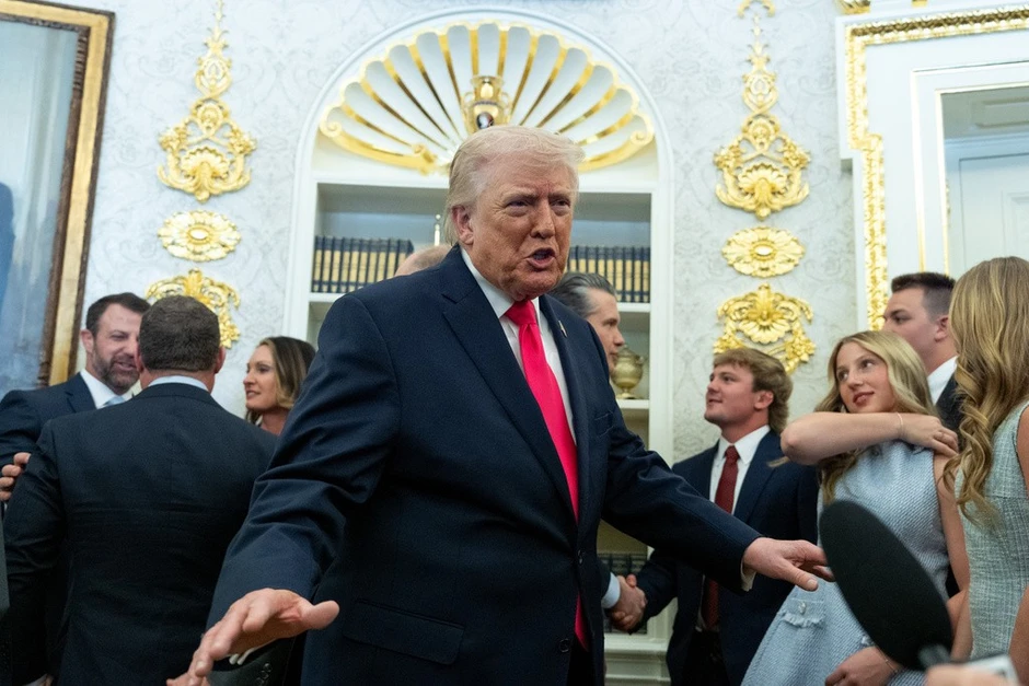 Ông Trump cảnh báo Iran nghiêm túc trước khi quá muộn, Trung Quốc nhìn thấy 'hy vọng' Ông Trump cảnh báo Iran nghiêm túc trước khi quá muộn, Trung Quốc nhìn thấy 'hy vọng'