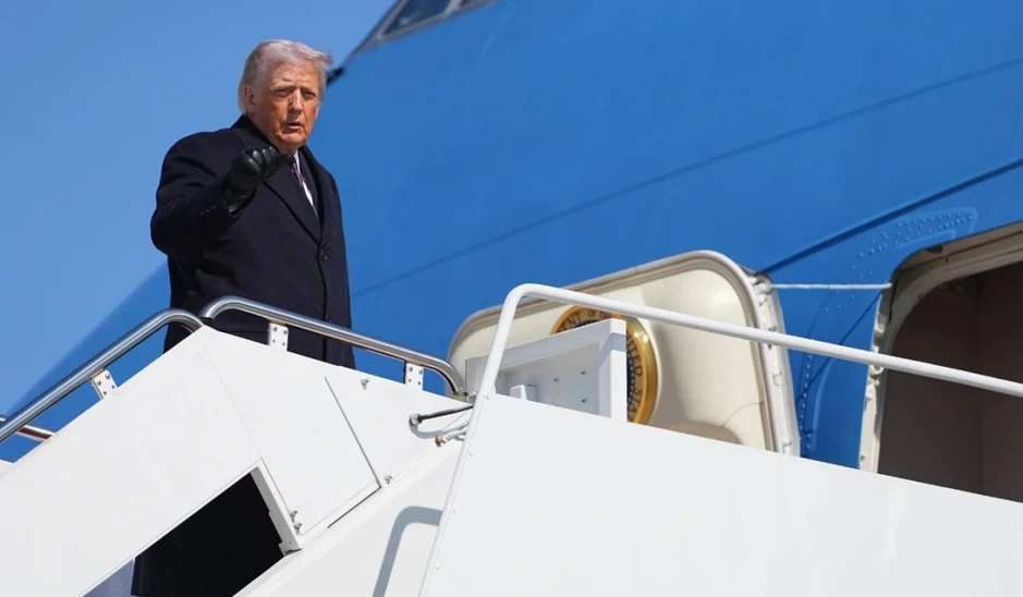 Ông Trump cảnh báo sẽ nhắm vào hạ tầng trọng yếu của Iran Ông Trump cảnh báo sẽ nhắm vào hạ tầng trọng yếu của Iran