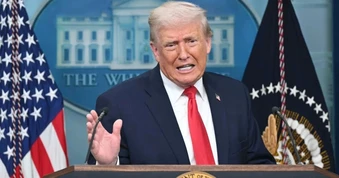 Ông Trump cảnh báo “tấn công rất mạnh” Iran bất chấp tín hiệu xuống thang