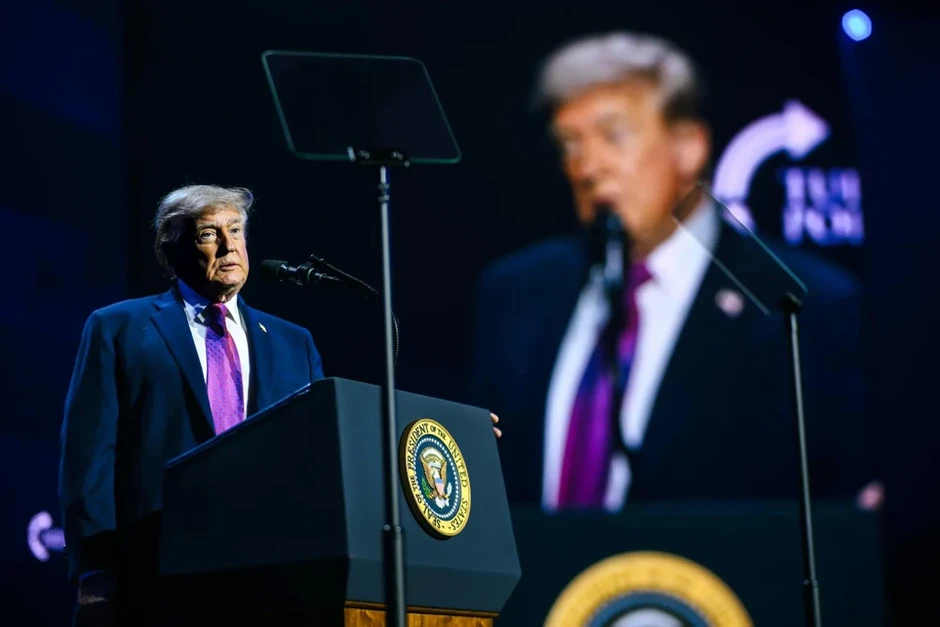 Ông Trump có động thái chú ý về Iran; Tehran cảnh cáo đáp trả phong tỏa của Mỹ bằng ‘hành động quân sự chưa tiền lệ’ Ông Trump có động thái chú ý về Iran; Tehran cảnh cáo đáp trả phong tỏa của Mỹ bằng ‘hành động quân sự chưa tiền lệ’