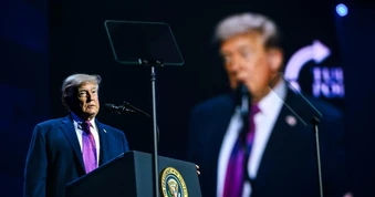 Ông Trump có động thái chú ý về Iran; Tehran cảnh cáo đáp trả phong tỏa của Mỹ bằng ‘hành động quân sự chưa tiền lệ’
