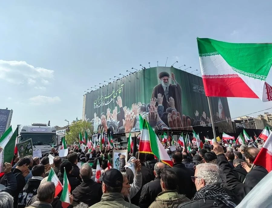 Ông Trump để mở khả năng đưa quân vào Iran, giới quan sát nói gì? Ông Trump để mở khả năng đưa quân vào Iran, giới quan sát nói gì?