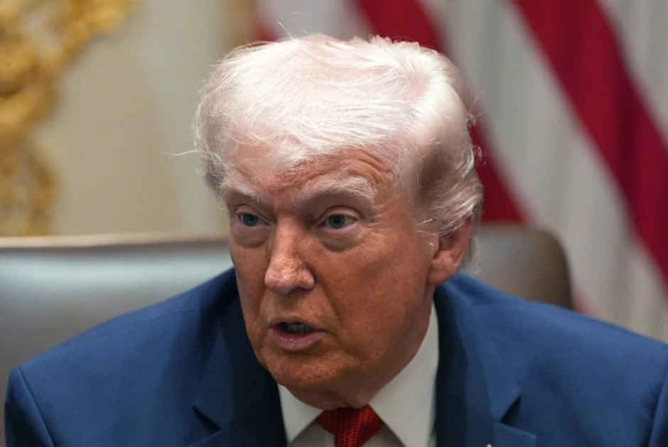 Ông Trump để ngỏ phương án 'kiểm soát nguồn dầu Iran' Ông Trump để ngỏ phương án 'kiểm soát nguồn dầu Iran'