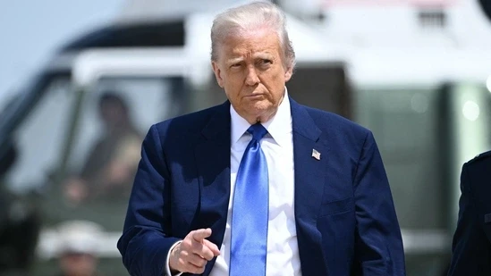 Ông Trump dọa giáng đòn “nặng nề” vào Iran trong đêm 8/7