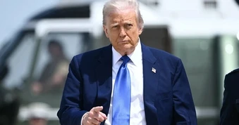 Ông Trump dọa giáng đòn “nặng nề” vào Iran trong đêm 8/7
