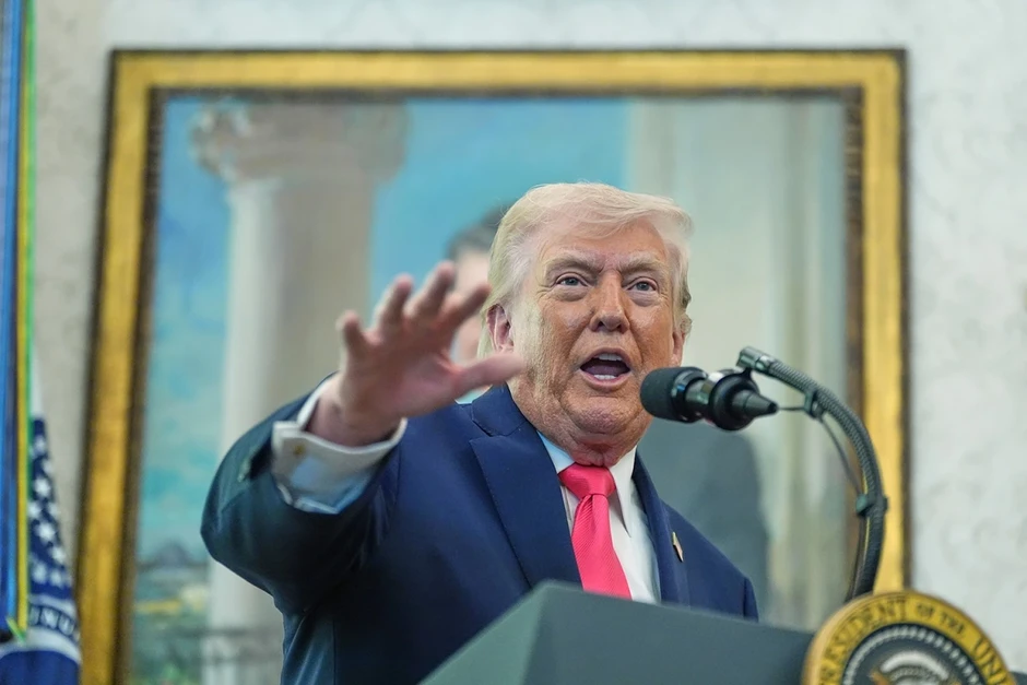 Ông Trump dọa “xóa sổ Iran trong một ngày” Ông Trump dọa “xóa sổ Iran trong một ngày”