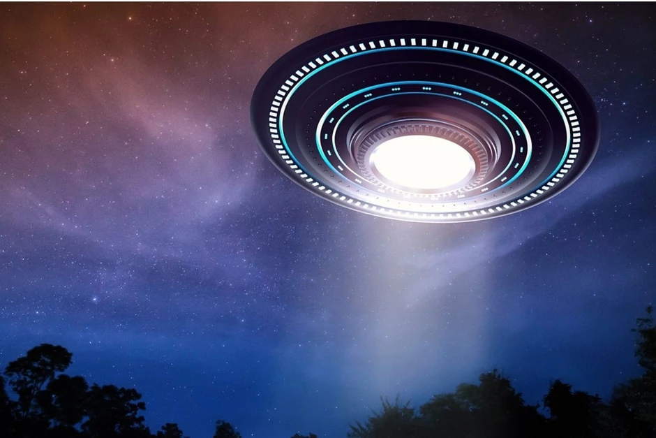 Ông Trump hứa công bố sớm những tài liệu thú vị về UFO Ông Trump hứa công bố sớm những tài liệu thú vị về UFO