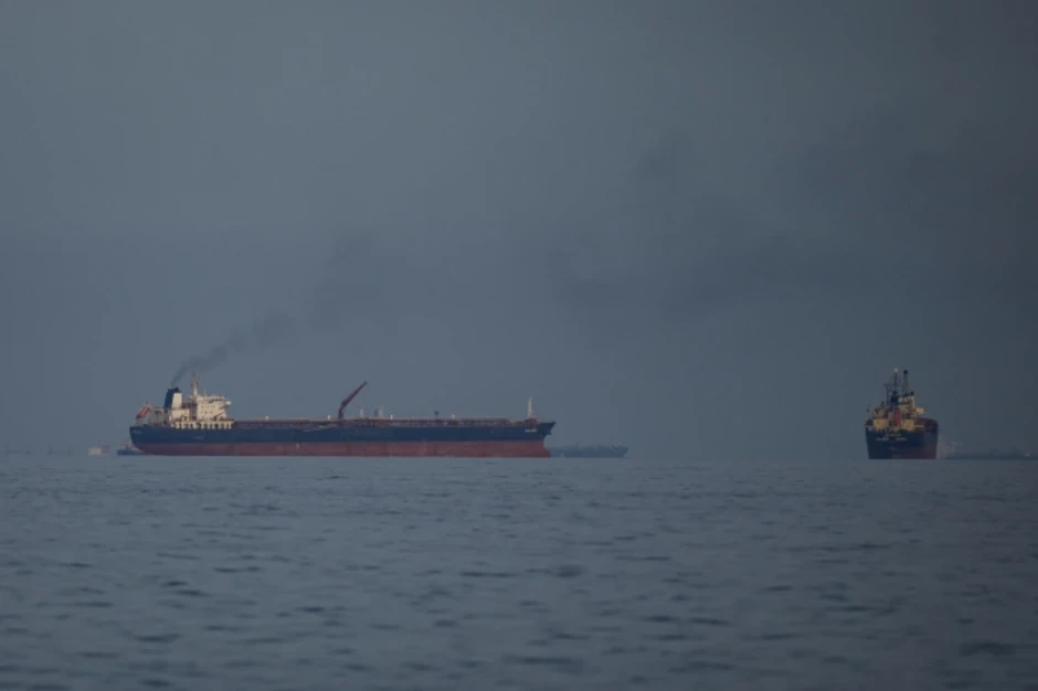 Ông Trump: Iran không được thu phí tàu đi qua eo biển Hormuz Ông Trump: Iran không được thu phí tàu đi qua eo biển Hormuz
