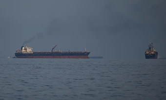 Ông Trump: Iran không được thu phí tàu đi qua eo biển Hormuz