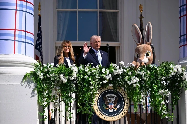 Ông Trump kể chuyện Iran và ông Biden trong Lễ lăn trứng Phục sinh Ông Trump kể chuyện Iran và ông Biden trong Lễ lăn trứng Phục sinh