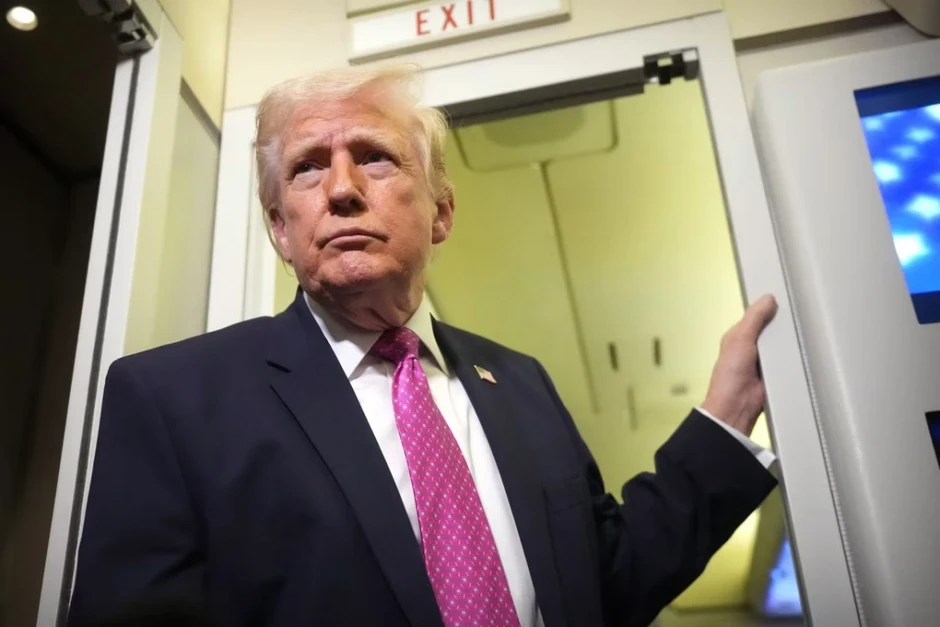 Ông Trump kêu gọi đồng minh mua dầu của Mỹ hoặc “tự lấy” ở eo biển Hormuz Ông Trump kêu gọi đồng minh mua dầu của Mỹ hoặc “tự lấy” ở eo biển Hormuz