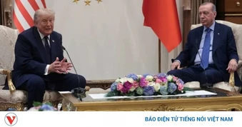 Ông Trump khẳng định Mỹ nên kiểm soát Greenland tại Hội nghị Thượng đỉnh NATO