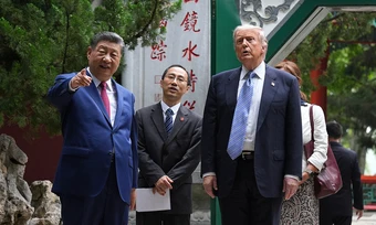 Ông Trump lần đầu vào Trung Nam Hải