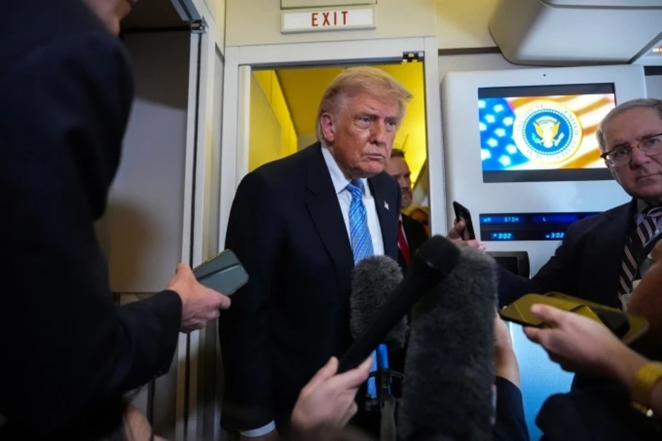 Ông Trump: Mỹ cho phép 3 tàu dầu Trung Quốc đi qua Hormuz Ông Trump: Mỹ cho phép 3 tàu dầu Trung Quốc đi qua Hormuz