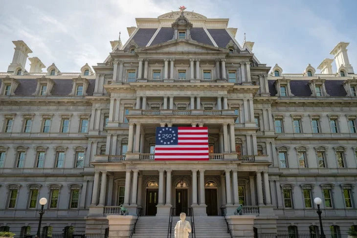 Ông Trump muốn sơn mới tòa nhà 138 năm tuổi của Mỹ, chuyên gia phản đối Ông Trump muốn sơn mới tòa nhà 138 năm tuổi của Mỹ, chuyên gia phản đối