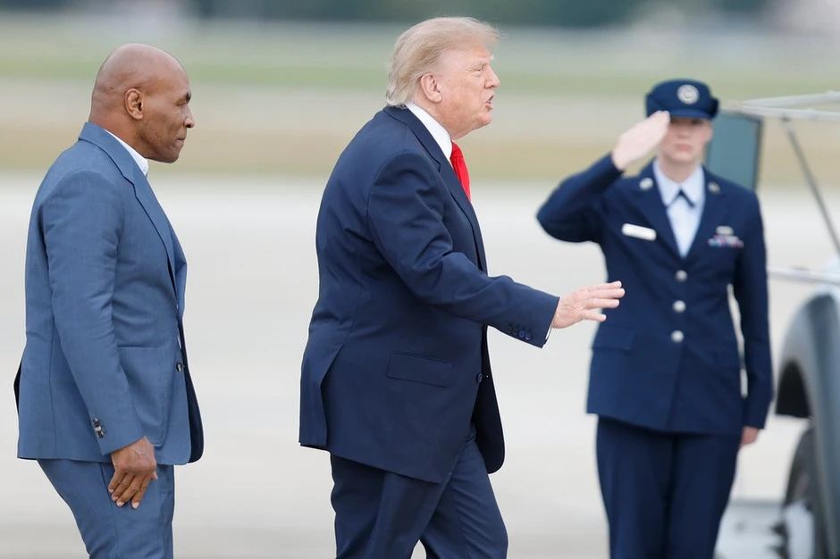 Ông Trump né câu hỏi có xem livestream vụ hành quyết tên sát nhân hàng loạt hay không Ông Trump né câu hỏi có xem livestream vụ hành quyết tên sát nhân hàng loạt hay không