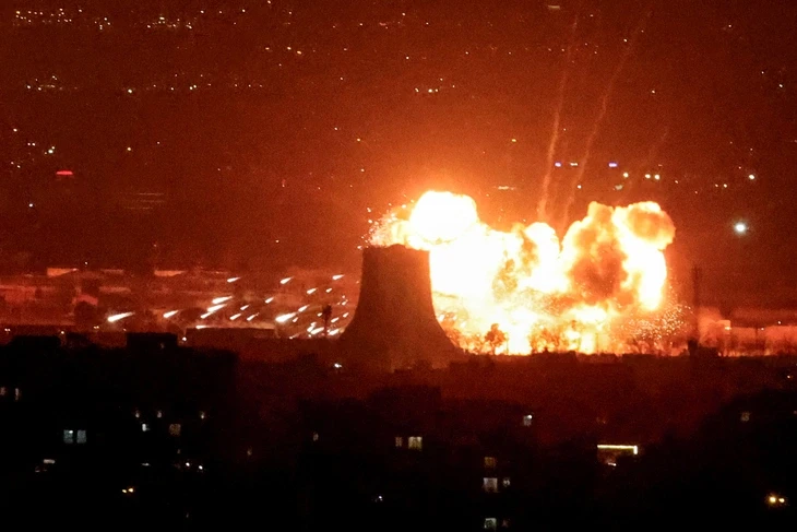 Ông Trump nói đến khả năng điều bộ binh đến Iran, muốn chọn lãnh đạo mới cho Tehran Ông Trump nói đến khả năng điều bộ binh đến Iran, muốn chọn lãnh đạo mới cho Tehran