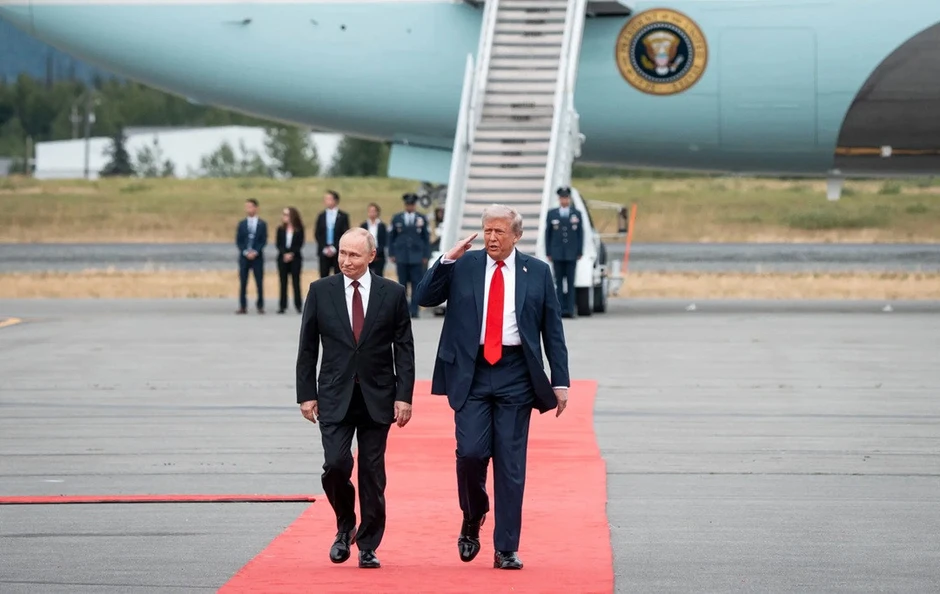 Ông Trump nói sẽ tái trừng phạt dầu mỏ Nga sau khi kết thúc xung đột Iran Ông Trump nói sẽ tái trừng phạt dầu mỏ Nga sau khi kết thúc xung đột Iran