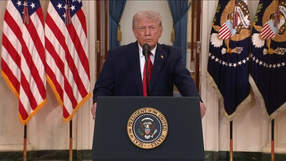 Ông Trump phát biểu trước toàn dân về cuộc chiến với Iran Ông Trump phát biểu trước toàn dân về cuộc chiến với Iran