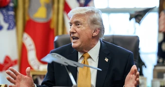 Ông Trump ra tối hậu thư với Iran về eo biển Hormuz, quân đội Tehran đáp trả